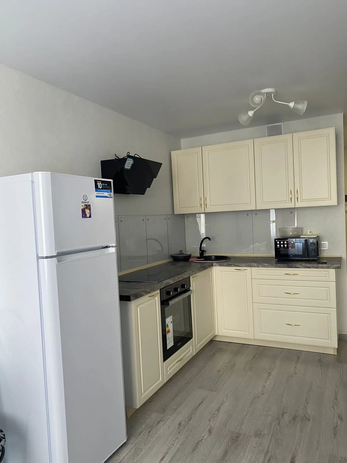 Аренда 2-к квартиры в Екатеринбурге, ЖК «Татлин», м. Уральская Посуточно 2