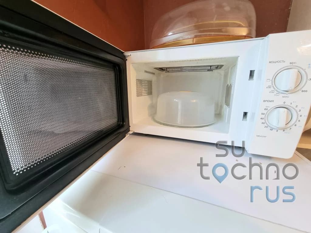 Снять квартиру на сутки в Хабаровске у площади Ленина (Шеронова 54) 3