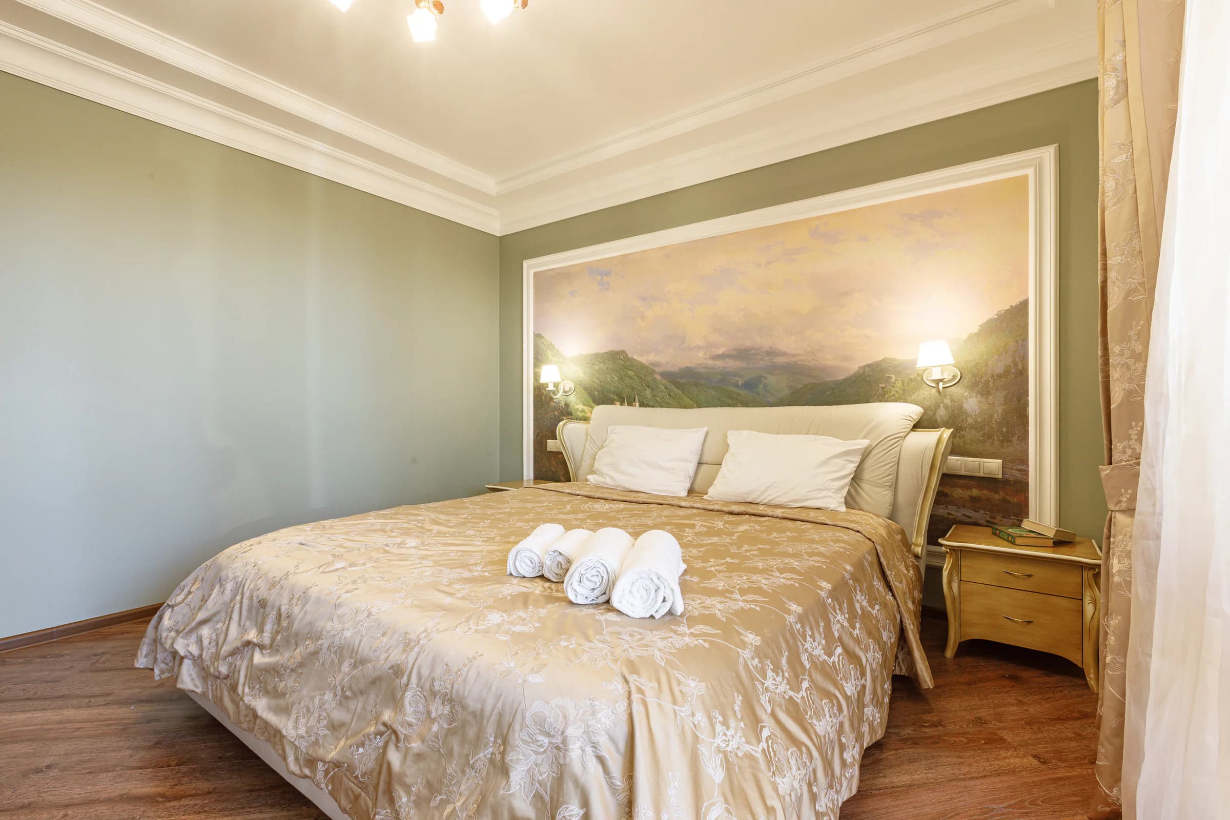 Просторная квартира в центре Сочи 0