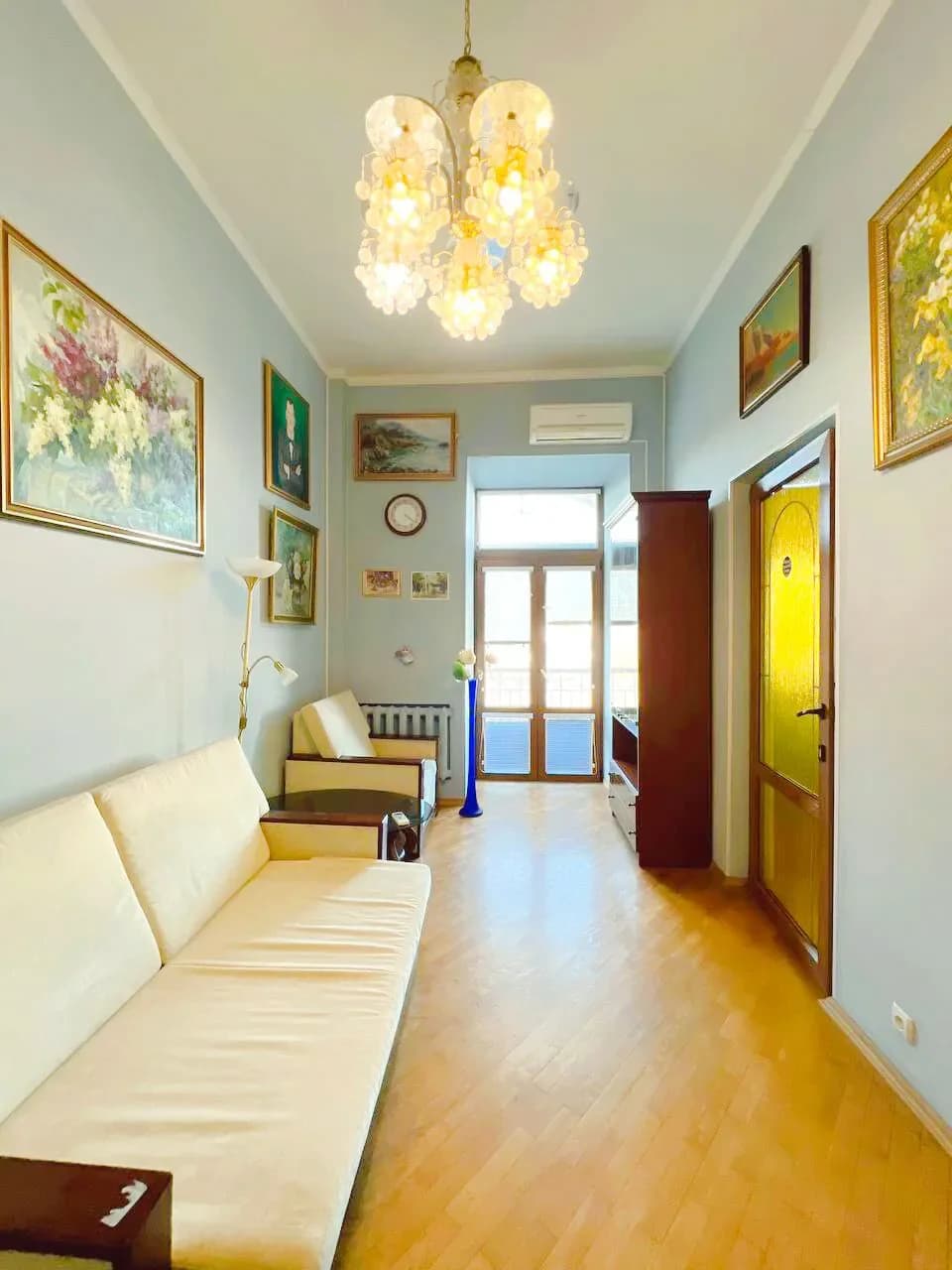 Снять квартиру посуточно в Севастополе у Графской Пристани (Мокроусова 7) 1