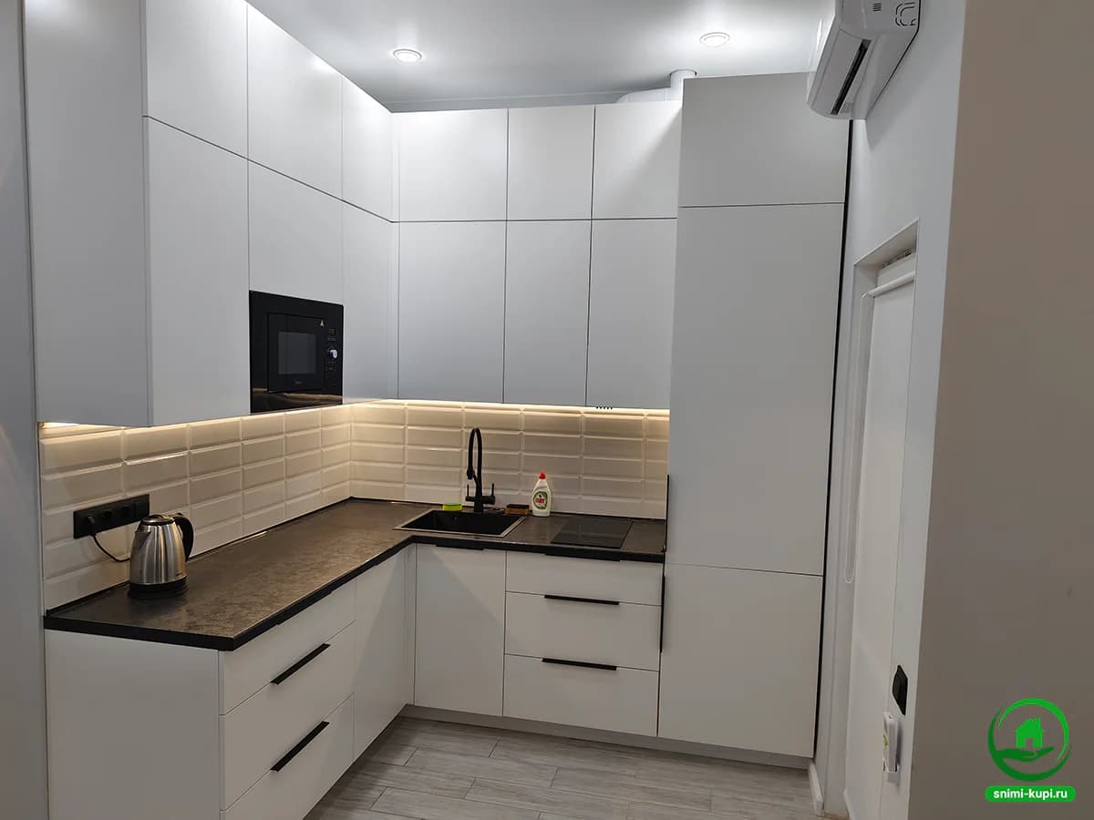 Снять посуточно студию в Севастополе у моря (Челнокова 48А) 1