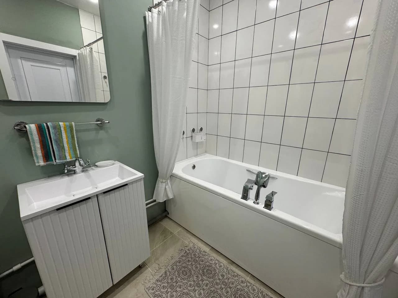 Снять посуточно 1-к квартиру в Екб у ОблГИБДД (Громова 26/3) 2