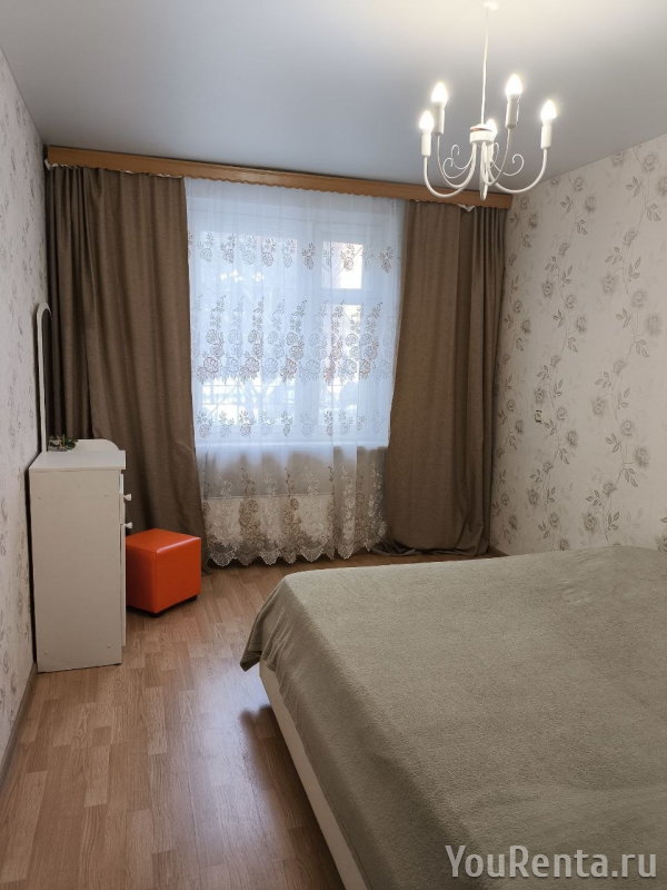 Снять квартиру на сутки у Радуга Парк 13