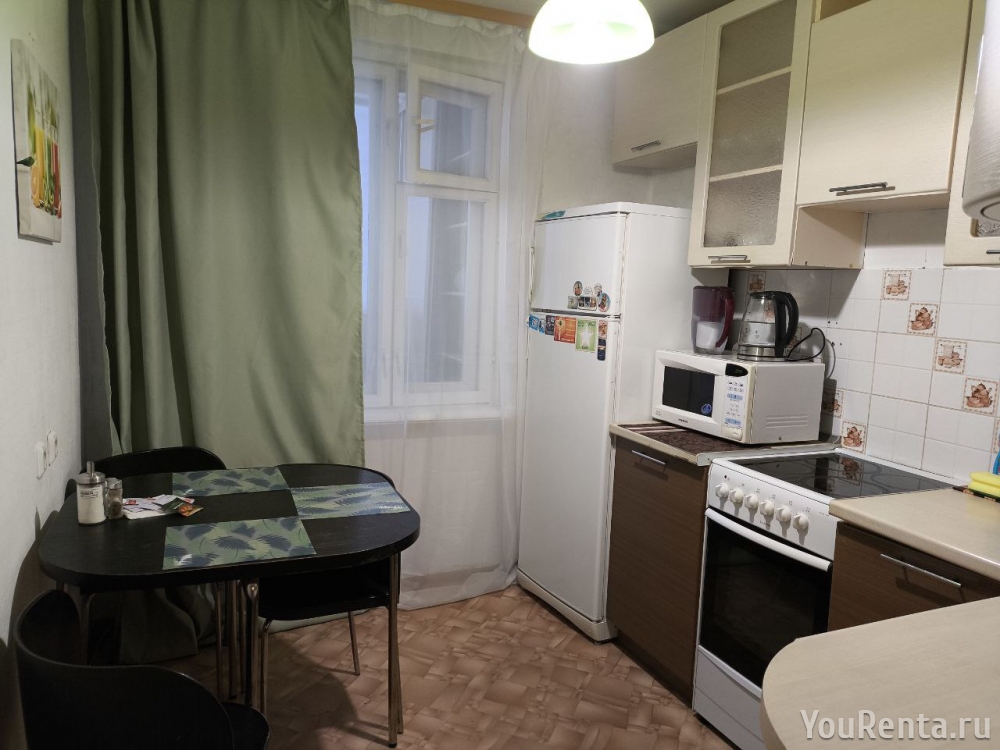 Снять квартиру на сутки у Радуга Парк 14