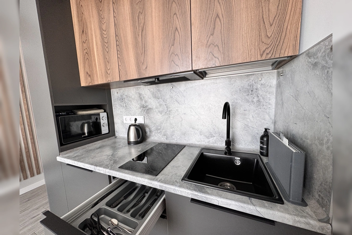 Снять на сутки квартиру в  ЖК бизнес-класса "Сердце Ярославля" 12