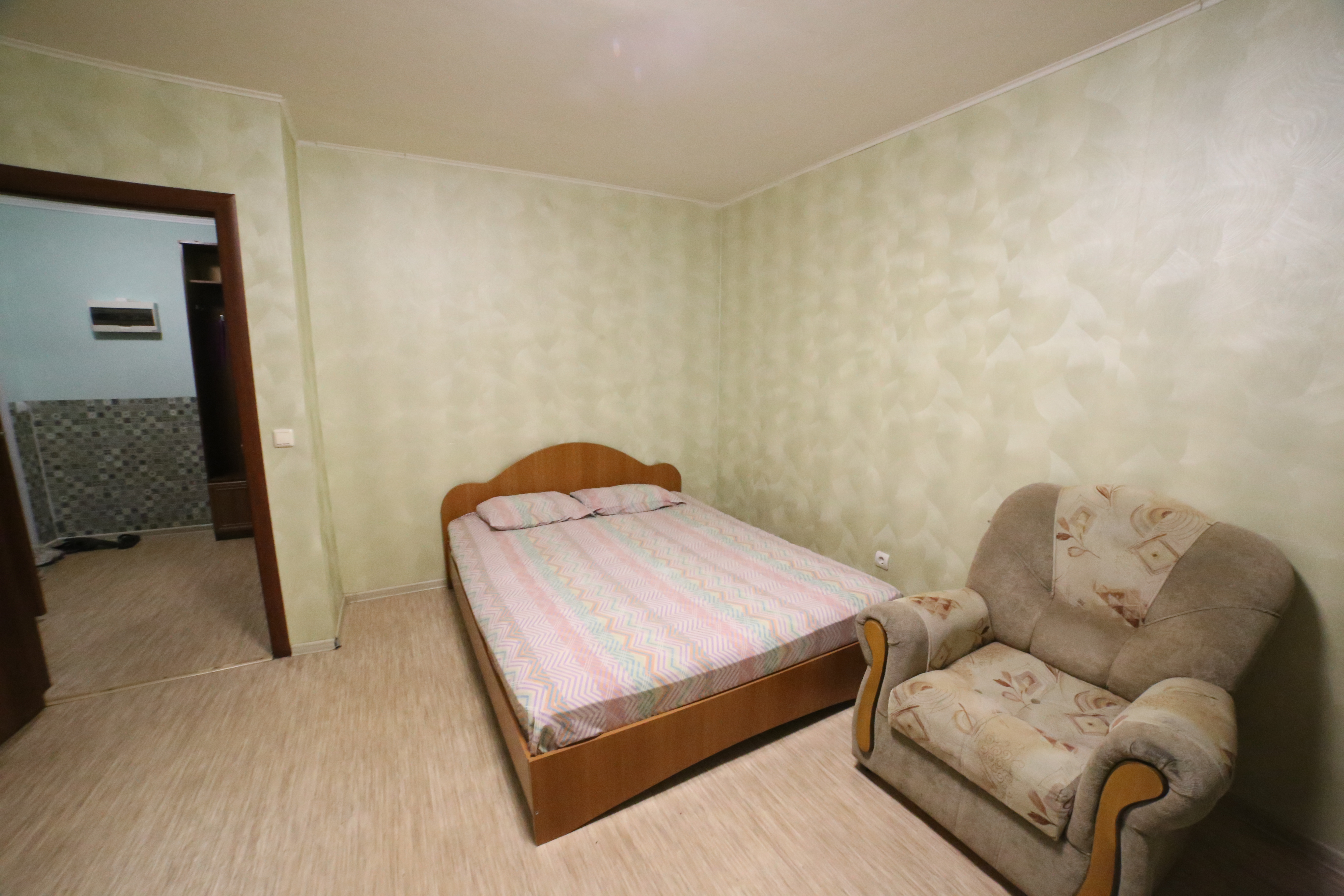 Снять квартиру посуточно на Спортивной 6