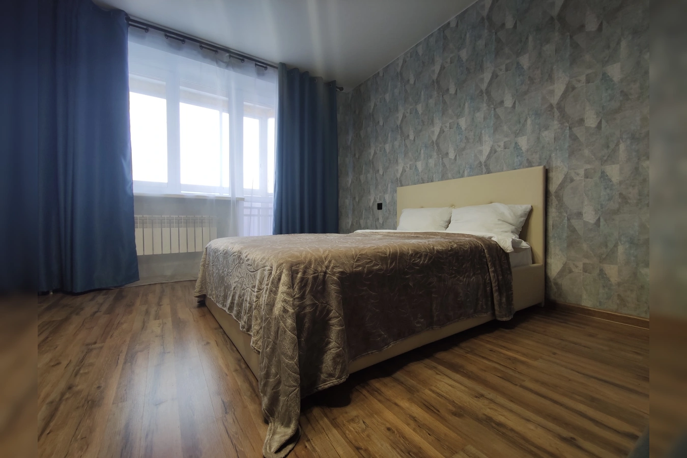 Снять квартиру посуточно в Ярославле у ГУОР по хоккею (1-я Веткинская ул., 3) 7