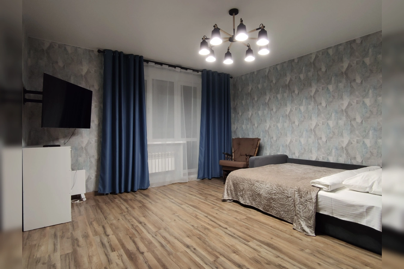 Снять квартиру посуточно в Ярославле у ГУОР по хоккею (1-я Веткинская ул., 3) 11