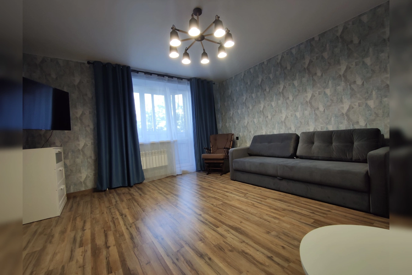 Снять квартиру посуточно в Ярославле у ГУОР по хоккею (1-я Веткинская ул., 3) 13