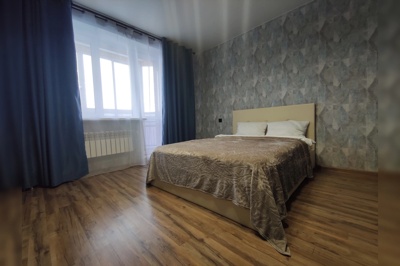 Снять квартиру посуточно в Ярославле у ГУОР по хоккею (1-я Веткинская ул., 3) 16