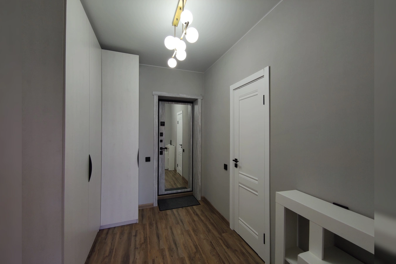 Снять квартиру посуточно в Ярославле у ГУОР по хоккею (1-я Веткинская ул., 3) 17