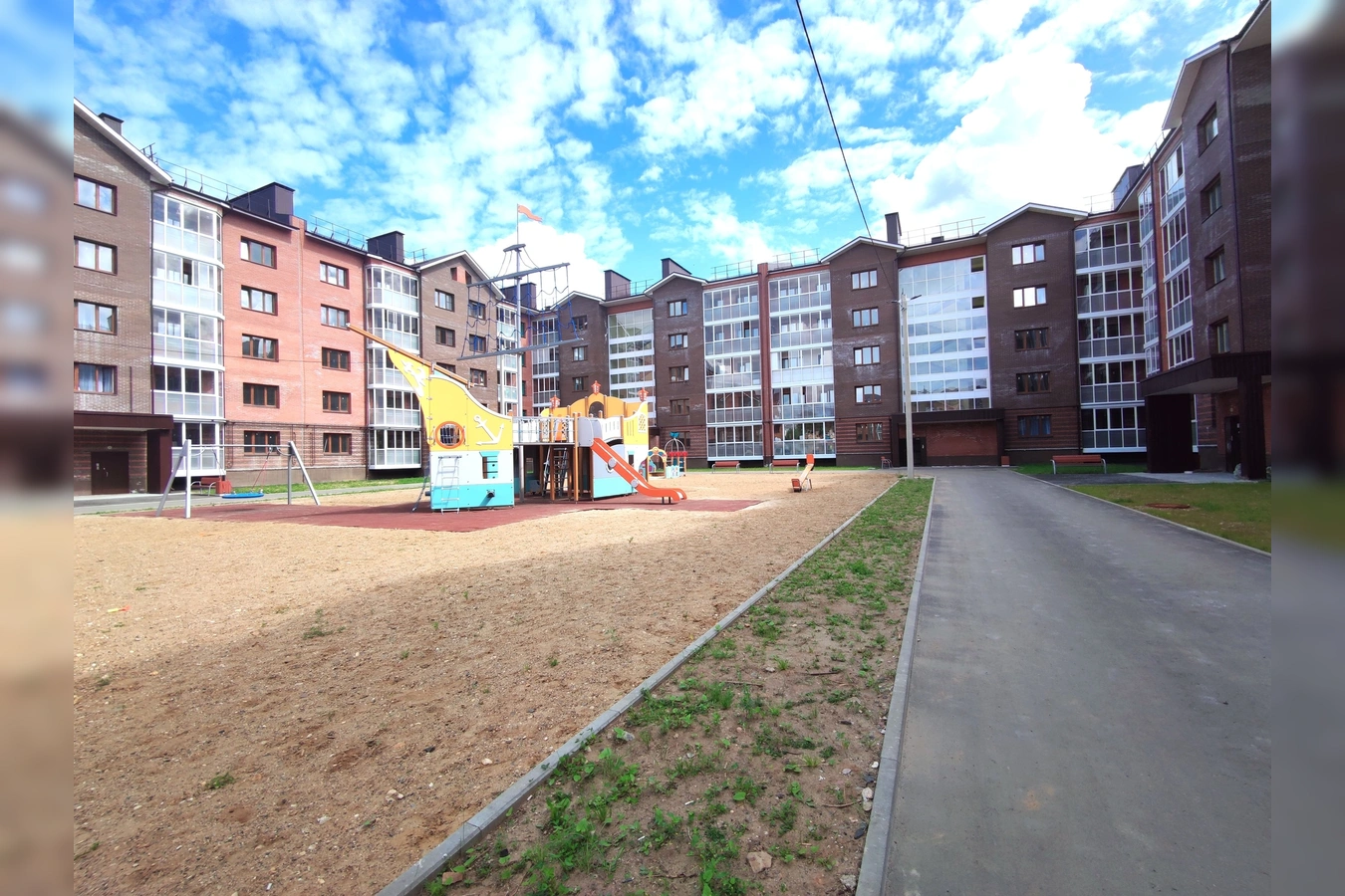 Снять квартиру посуточно в ЖК Галимов Ярославль (1-я Веткинская ул., 3) 2