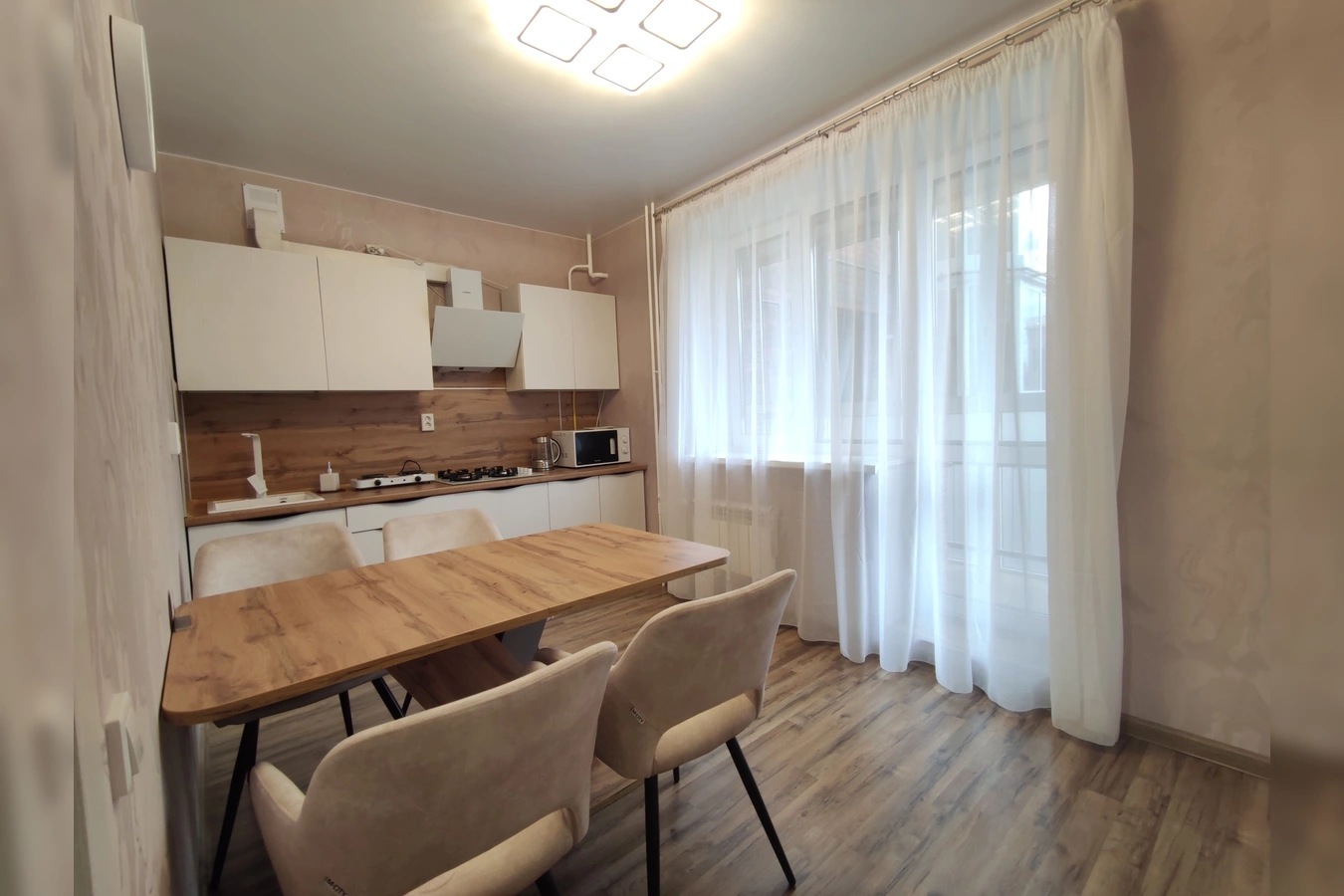 Снять квартиру посуточно в ЖК Галимов Ярославль (1-я Веткинская ул., 3) 4