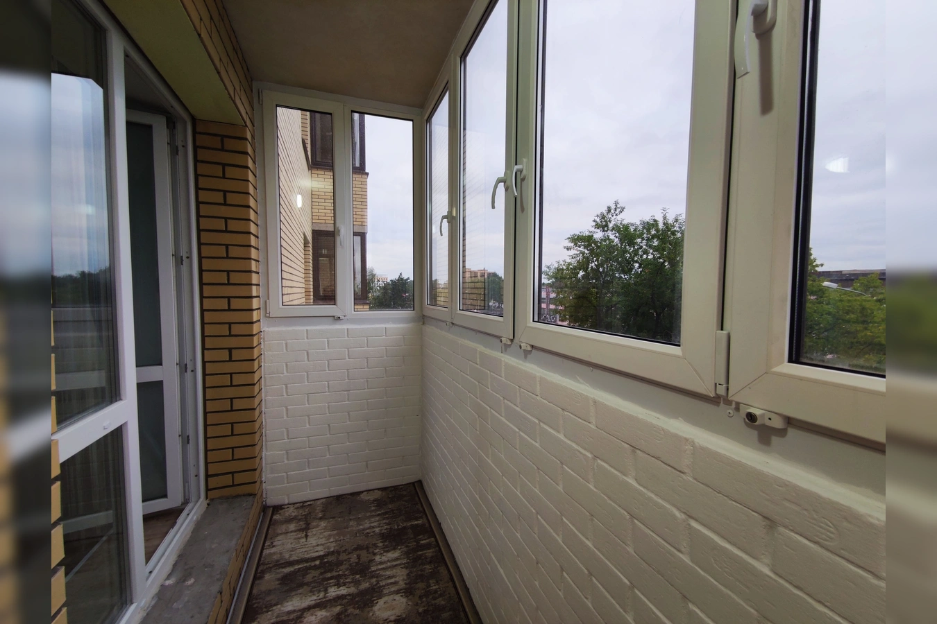 Снять квартиру посуточно у Московского вокзала (проспект Фрунзе, 14) 16