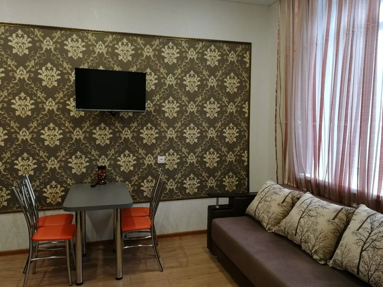 Снять 1-комнатную квартиру посуточно в Уфе у клиники Мулдашева (Зорге 61/1) 5