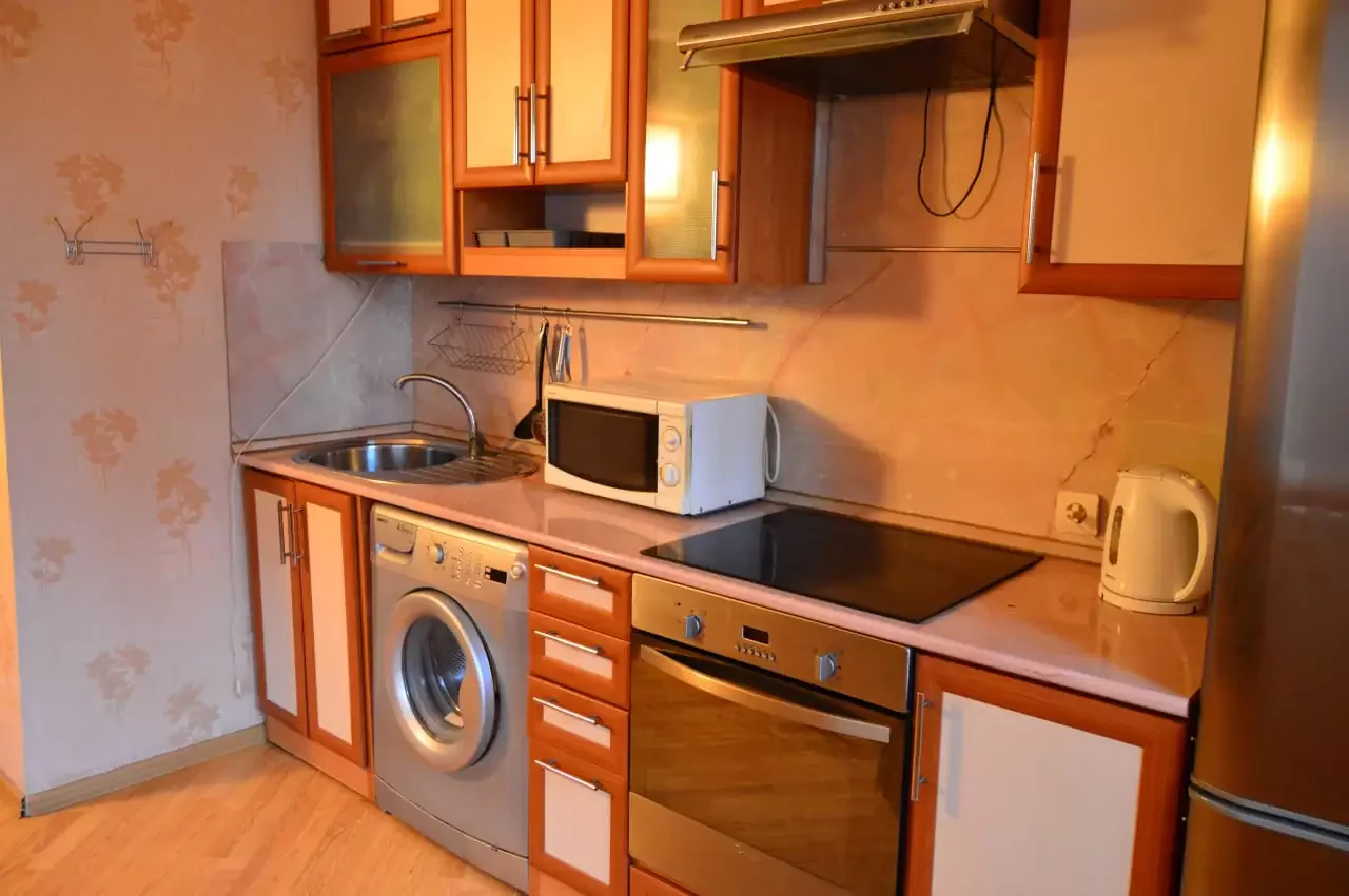 Снять двухкомнатную квартиру в центре Уфы на 8 Марта Посуточно 5