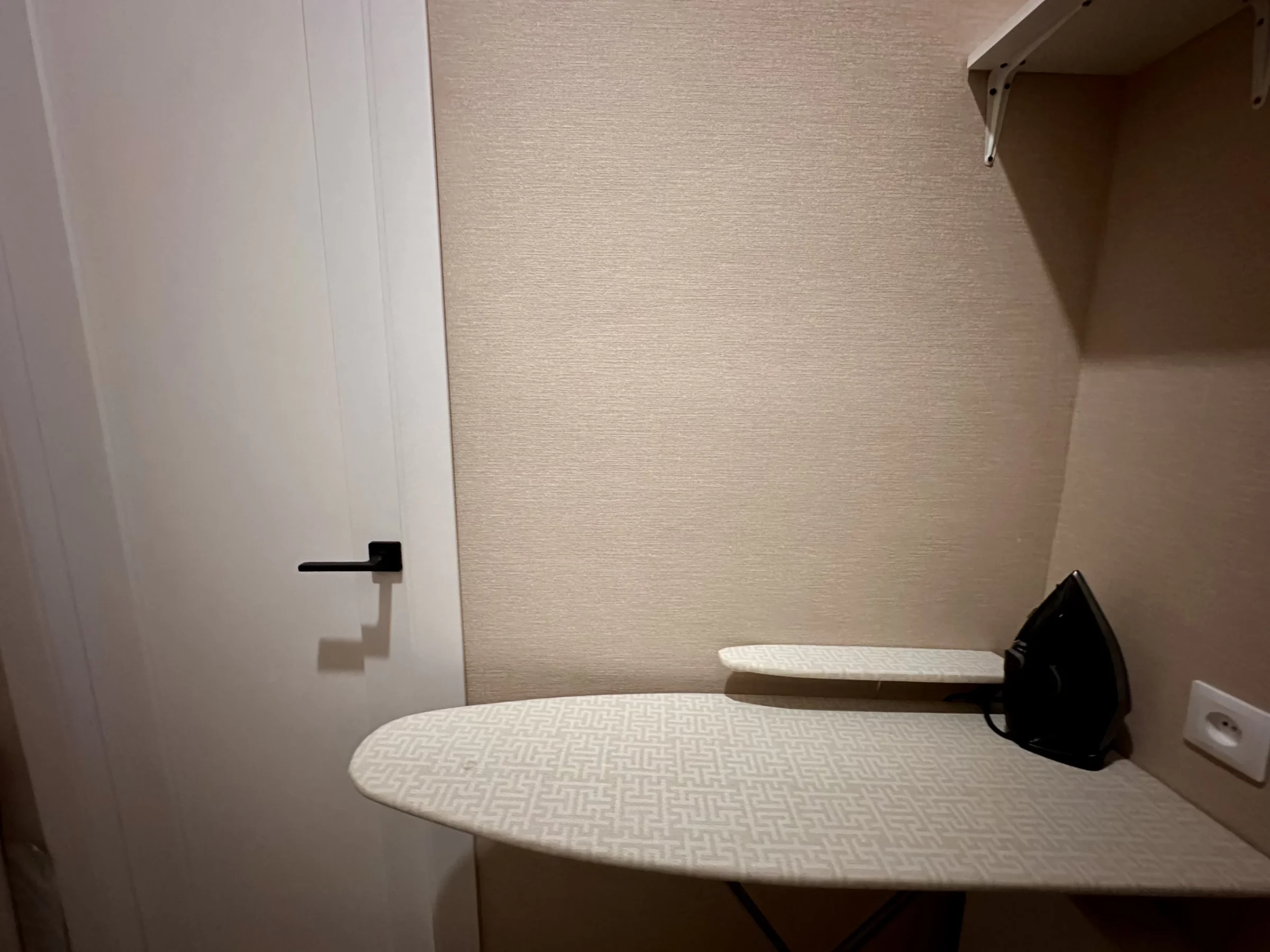 Снять стильную студию в центре Уфы у Арт-КВАДРАТа посуточно 3