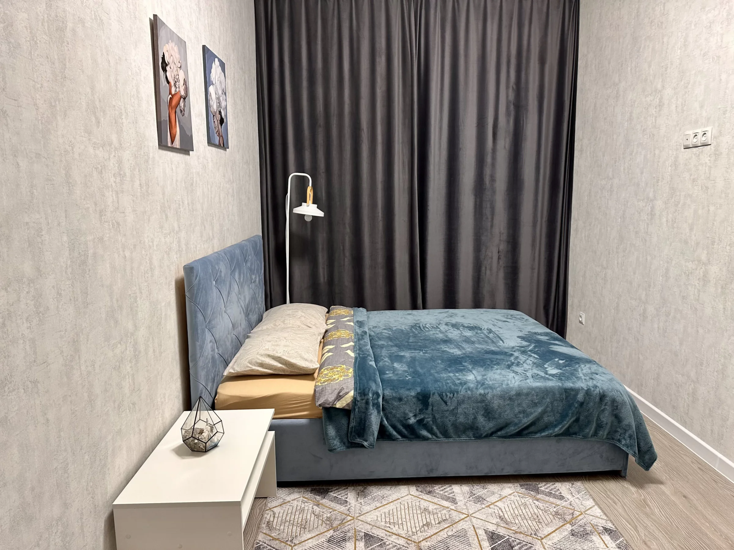 Снять стильную студию в центре Уфы у Арт-КВАДРАТа посуточно 5