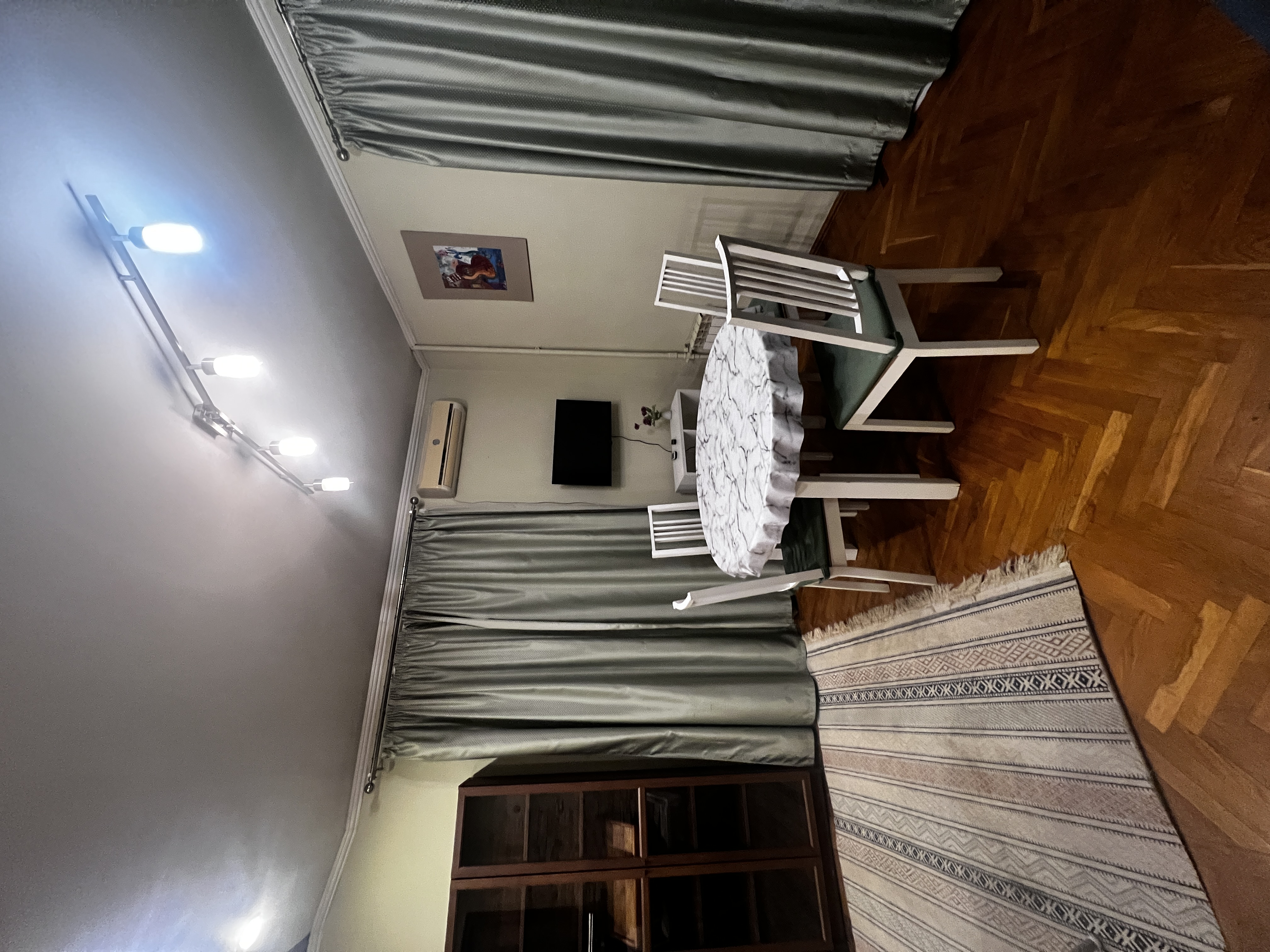 Снять евротрешку в историческом центре Уфы посуточно (Достоевского 68) 2