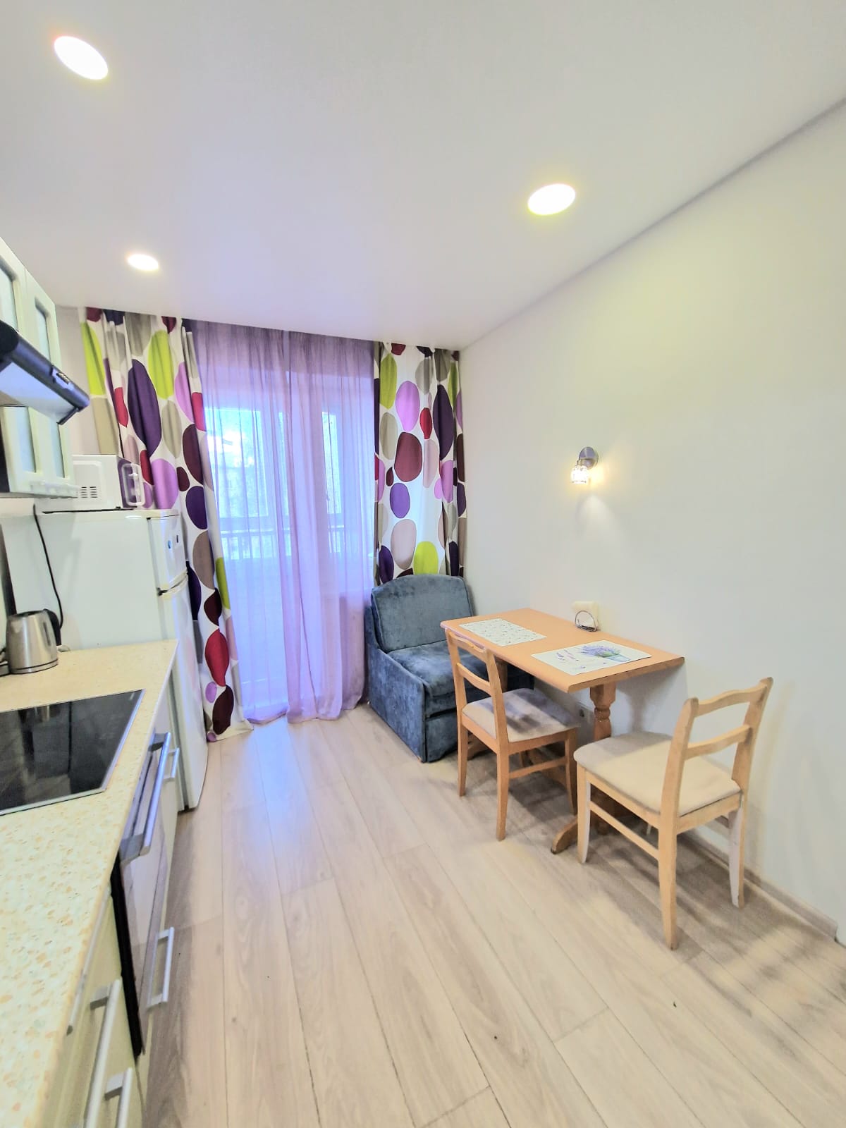 Квартира посуточно в Дёме 4