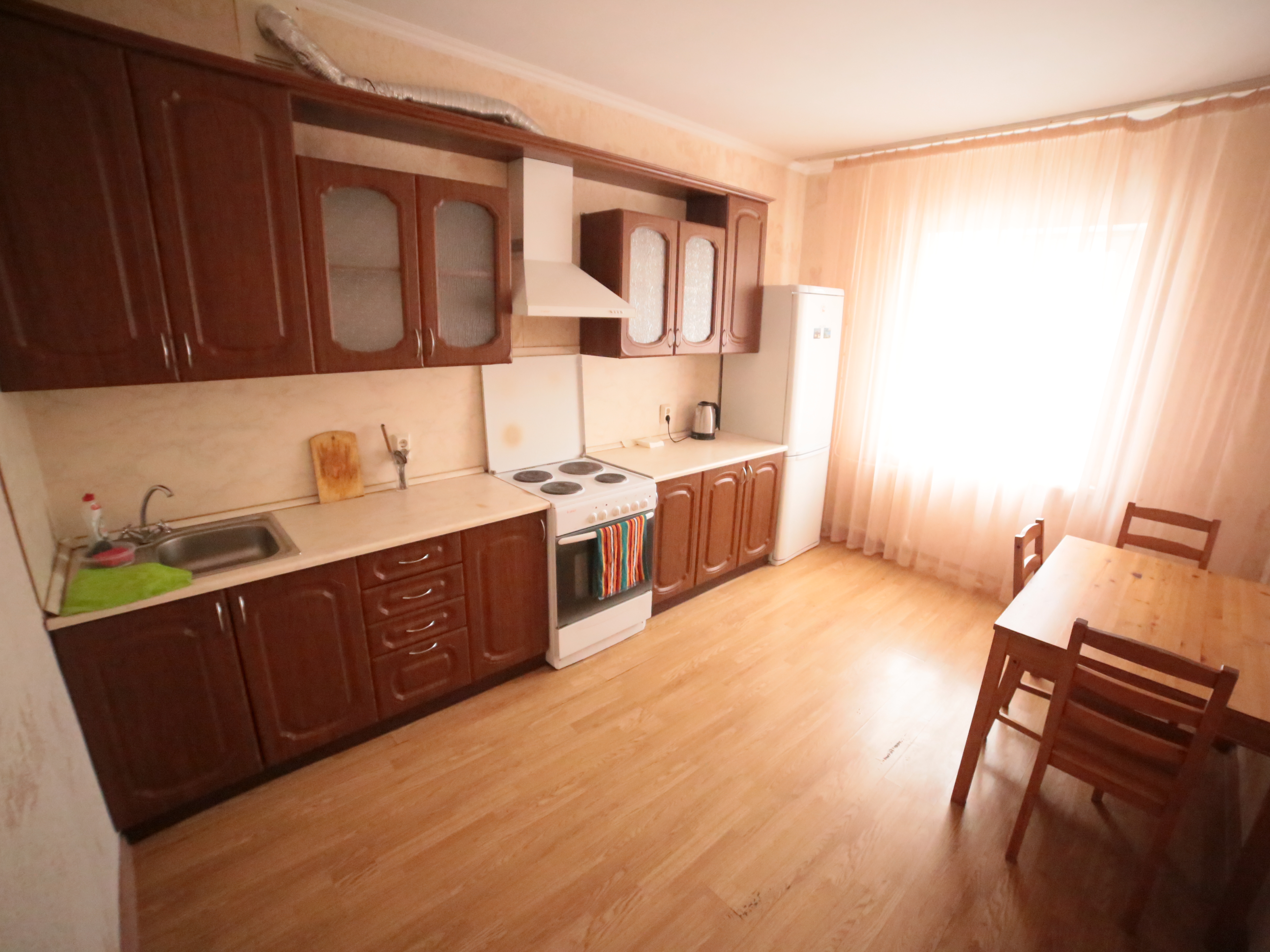 Аренда посуточно в Уфе у парка Якутова (Революционная 92/4) 2