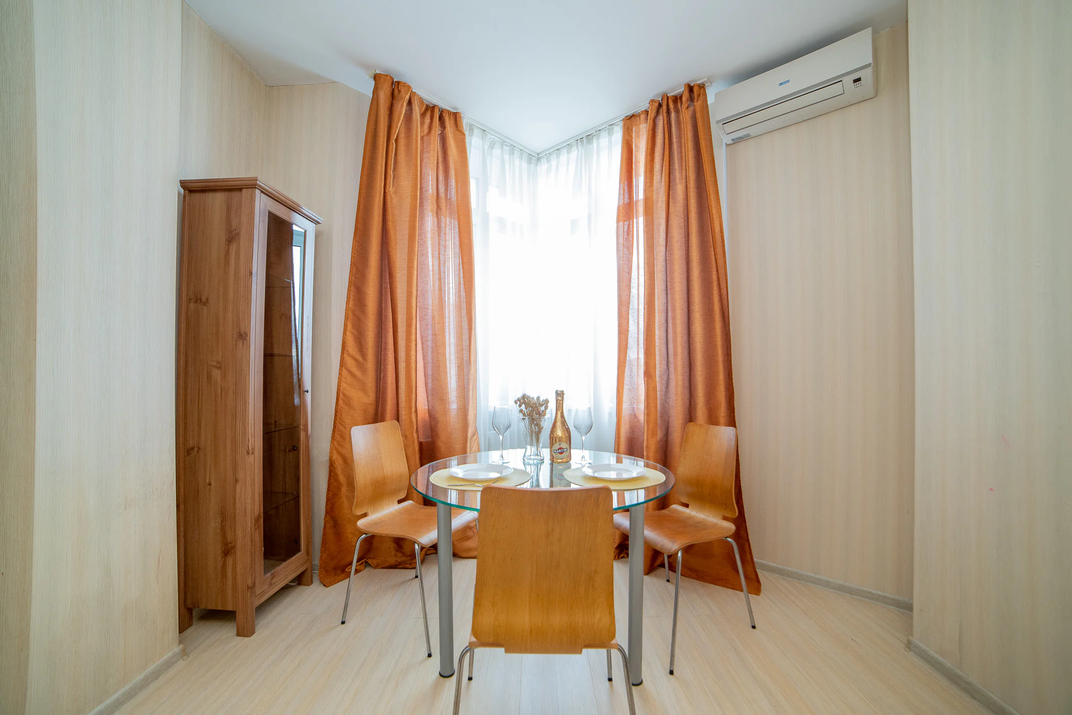 Аренда посуточно 2-комнатной квартиры в Екб у Храма на Крови (Шевченко 20) 8