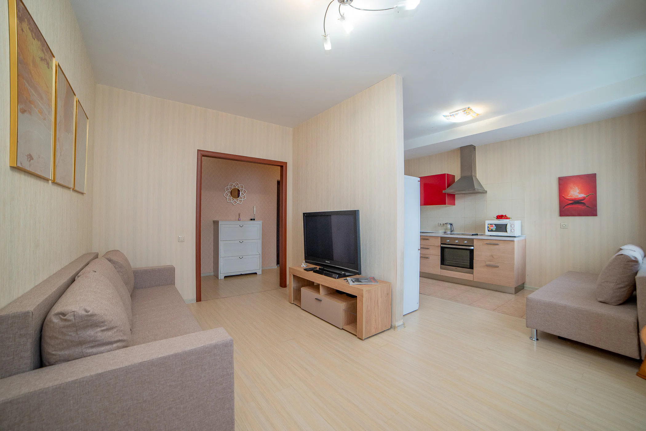 Аренда посуточно 2-комнатной квартиры в Екб у Храма на Крови (Шевченко 20) 11