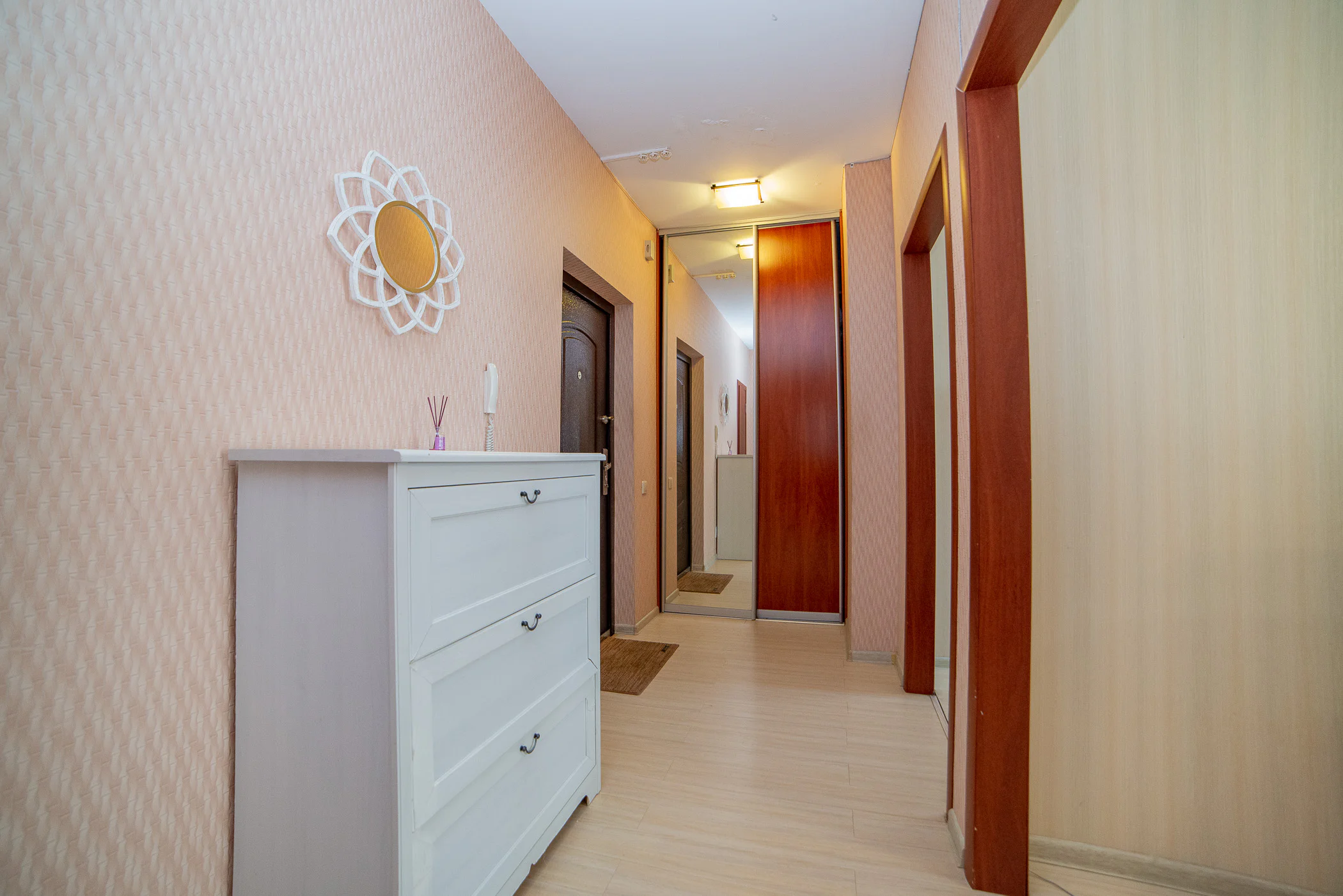 Аренда посуточно 2-комнатной квартиры в Екб у Храма на Крови (Шевченко 20) 17