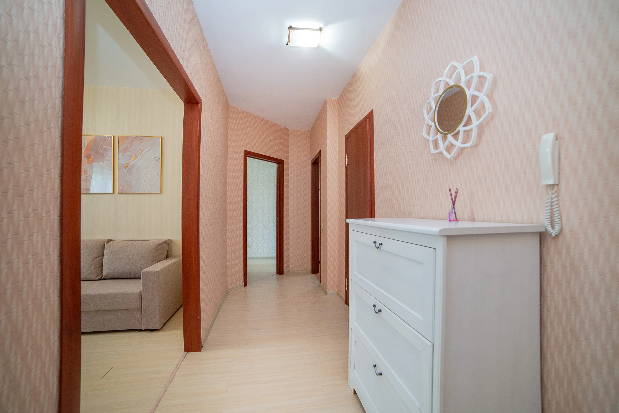 Аренда посуточно 2-комнатной квартиры в Екб у Храма на Крови (Шевченко 20) 18