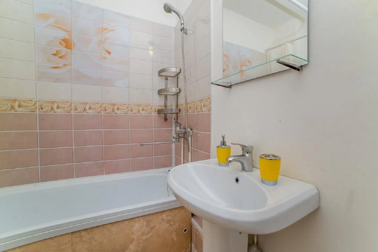 Снять на сутки 1-к квартиру в Екб у Зоопарка (Мичурина 132) 6