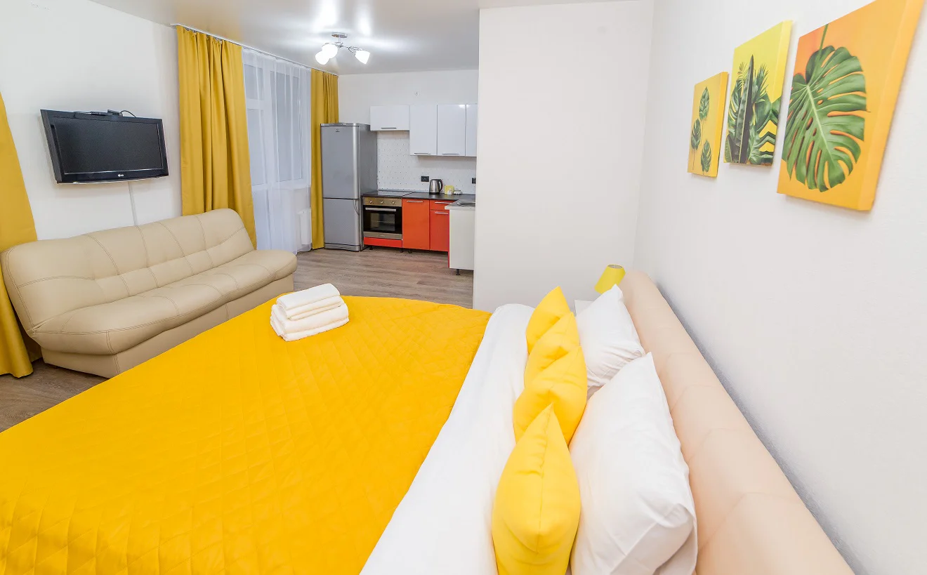 Квартира на сутки в Екатеринбурге у Основинского парка (Солнечная 33а) 8