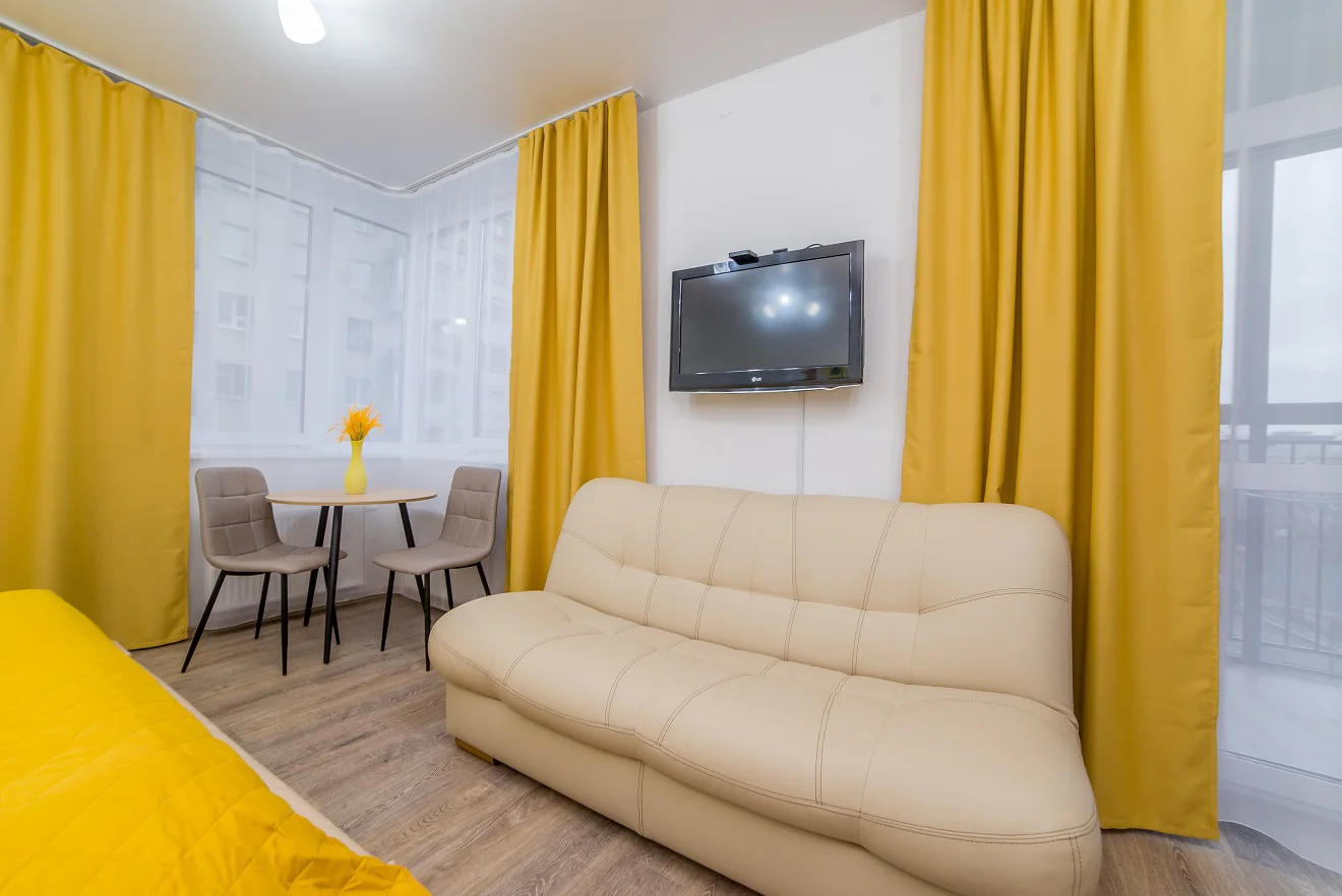 Квартира на сутки в Екатеринбурге у Основинского парка (Солнечная 33а) 11