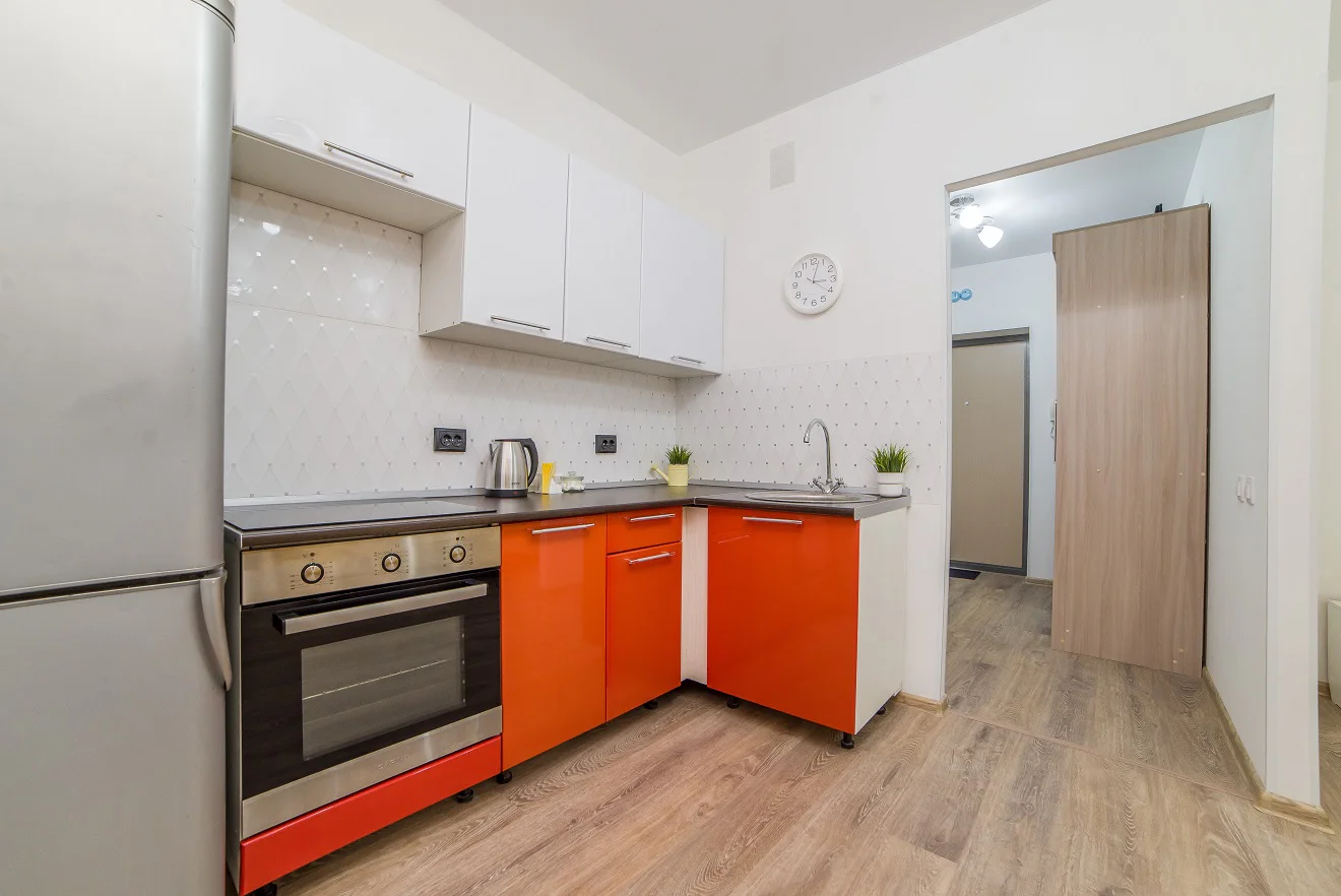 Квартира на сутки в Екатеринбурге у Основинского парка (Солнечная 33а) 13