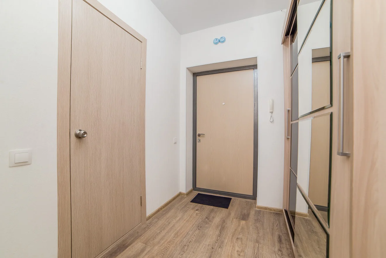 Квартира на сутки в Екатеринбурге у Основинского парка (Солнечная 33а) 17