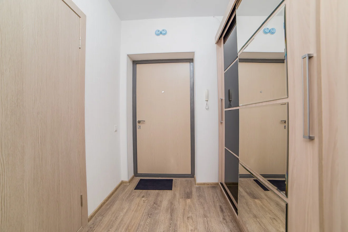 Квартира на сутки в Екатеринбурге у Основинского парка (Солнечная 33а) 18