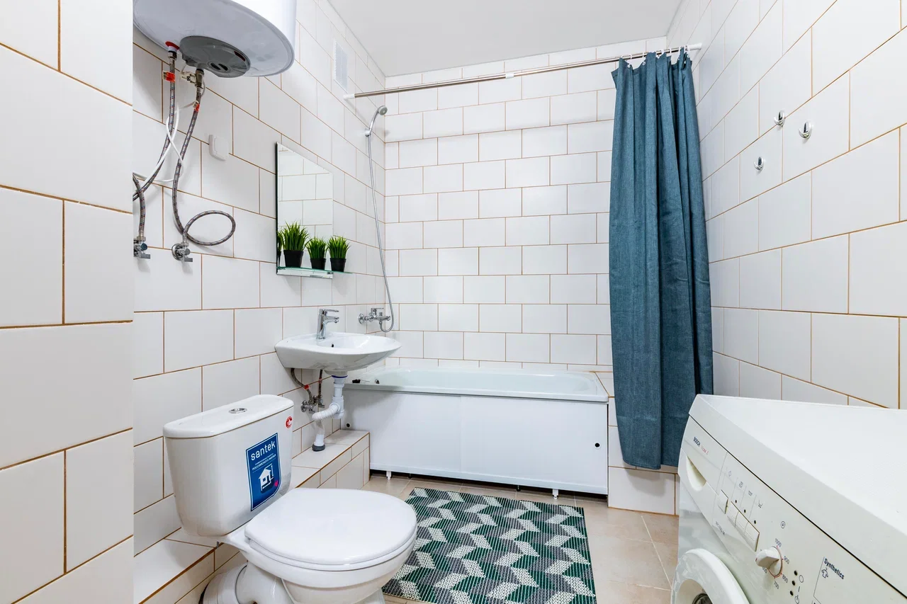 Снять 2-комнатную квартиру в Екатеринбурге у развязки Блюхера посуточно 14