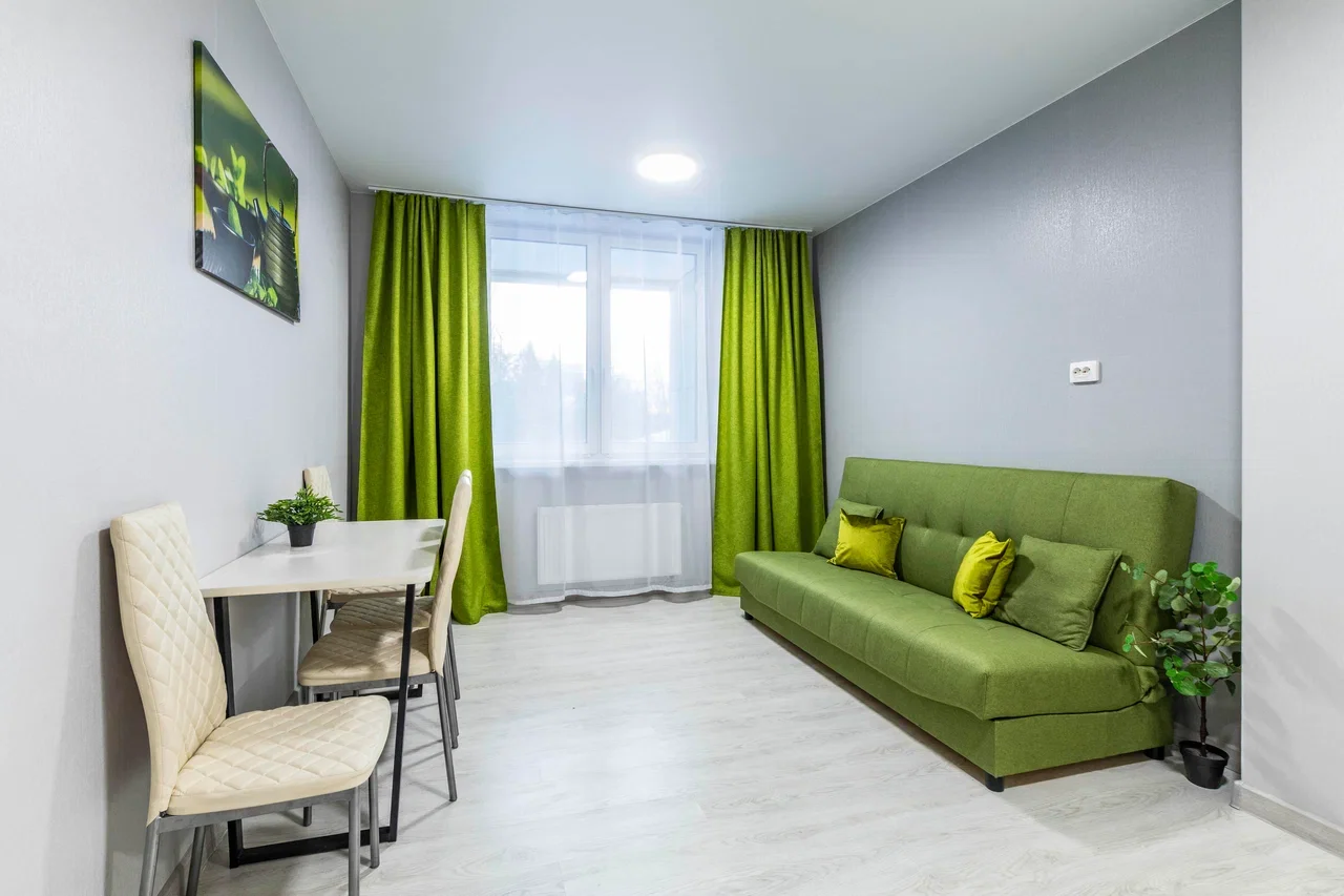 Снять 2-комнатную квартиру в Екатеринбурге у университета УрФУ посуточно 7