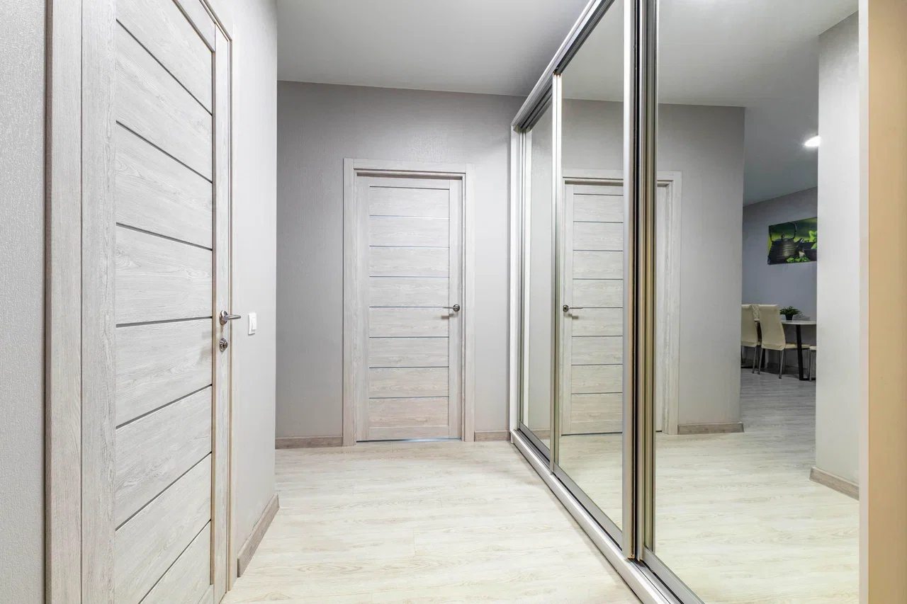 Снять 2-комнатную квартиру в Екатеринбурге у университета УрФУ посуточно 12