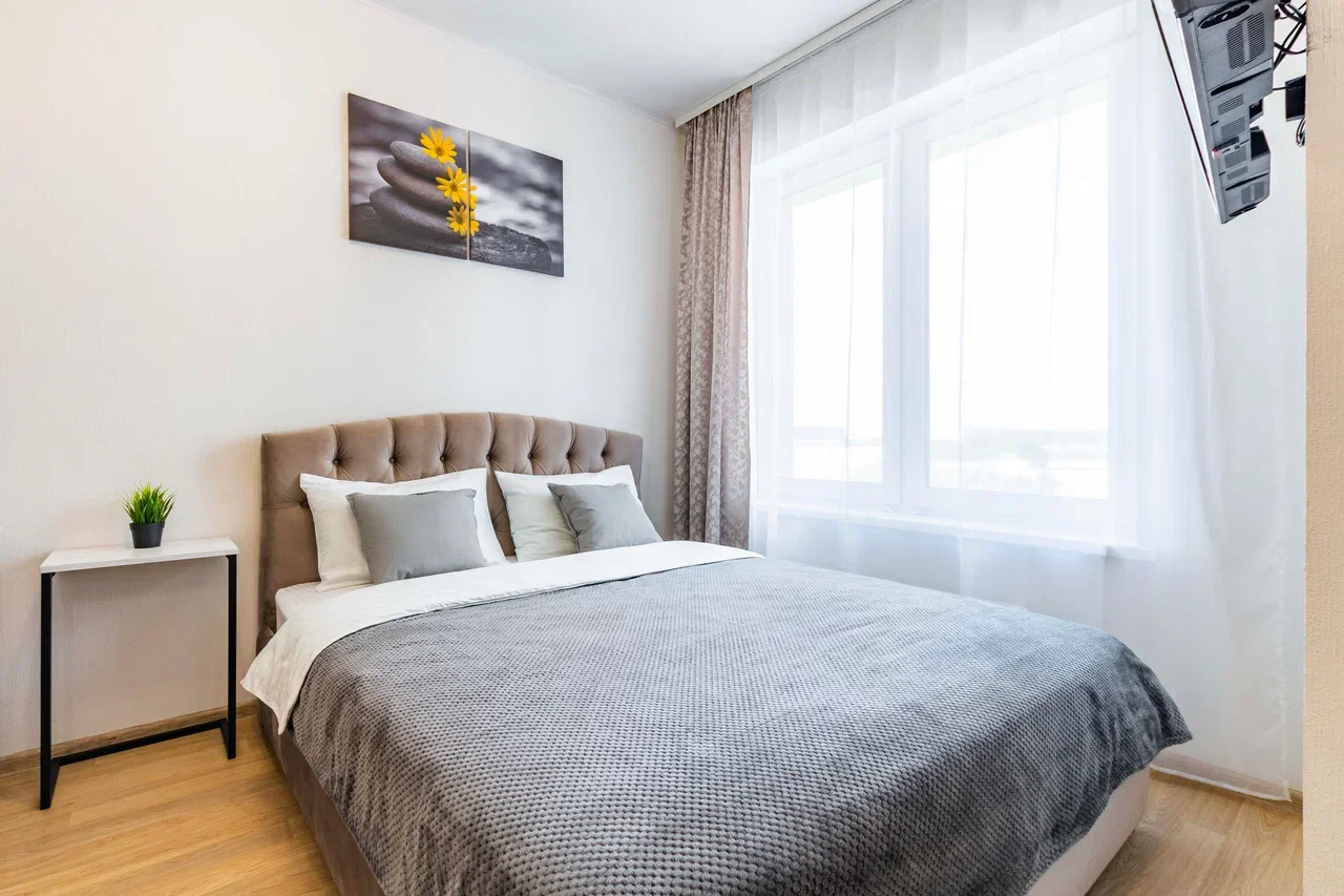 Снять квартиру-студию в Екатеринбурге у парка Маяковского посуточно 12