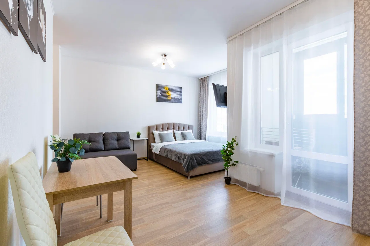 Снять квартиру-студию в Екатеринбурге у парка Маяковского посуточно 13