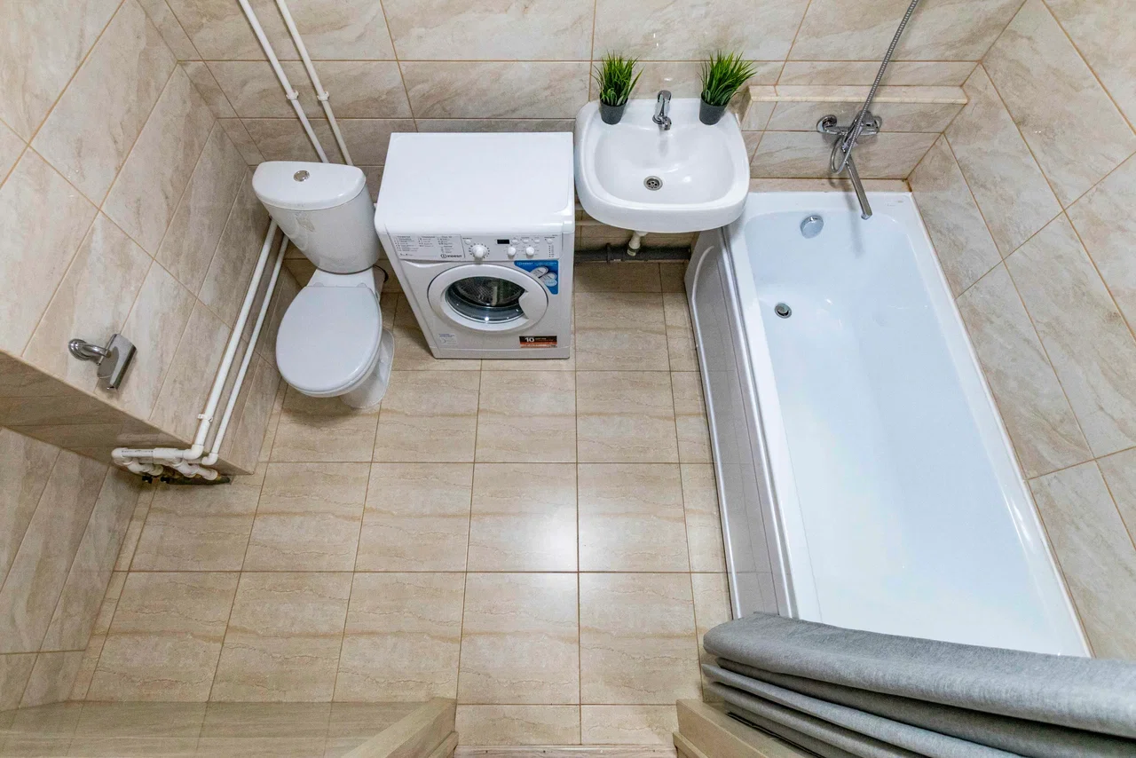 Снять 2-комнатную квартиру в Екатеринбурге у университета УрГУПС посуточно 3