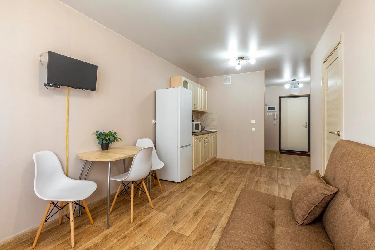 Снять 2-комнатную квартиру в Екатеринбурге у университета УрГУПС посуточно 9