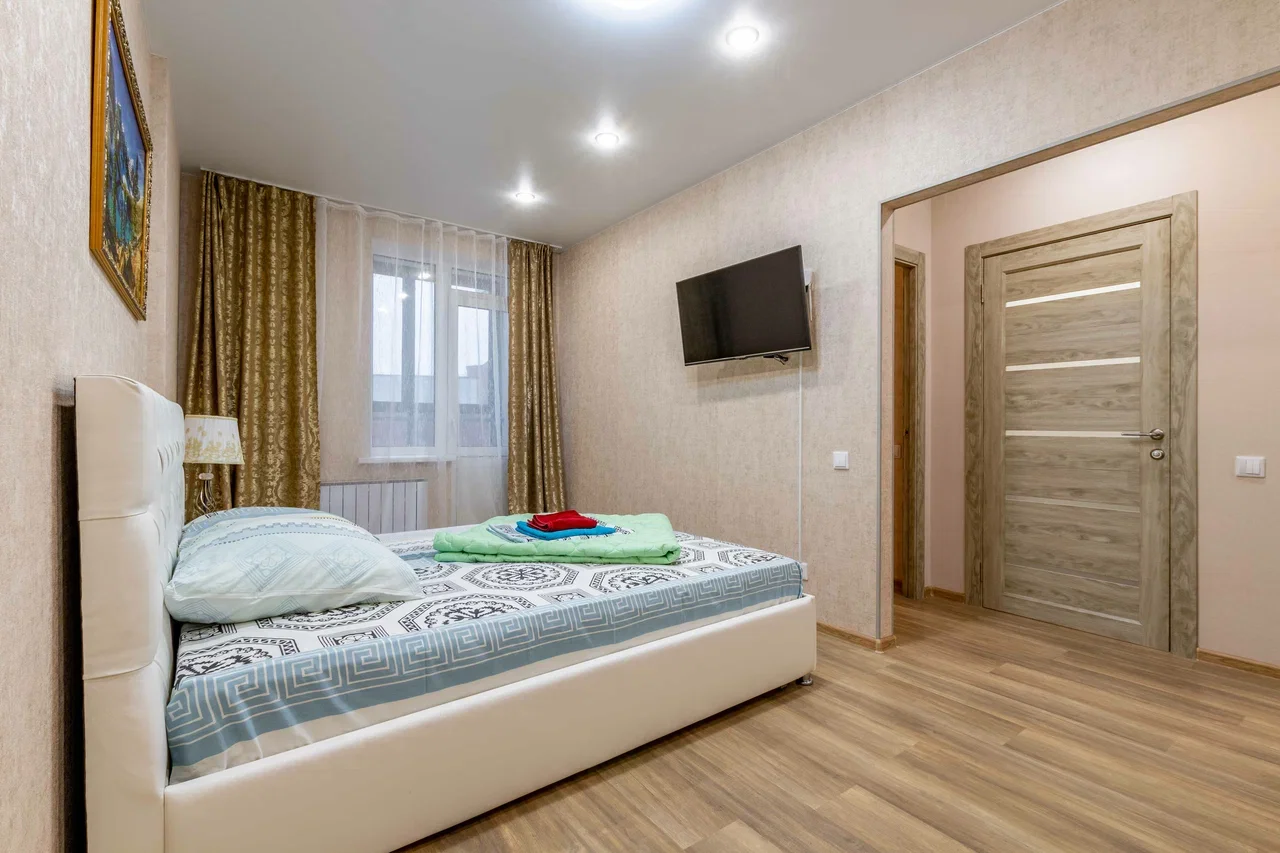 Снять 2-комнатную квартиру в Екатеринбурге у набережной Исети посуточно 2