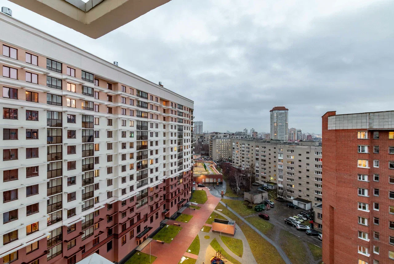 Снять 2-комнатную квартиру в Екатеринбурге у набережной Исети посуточно 14