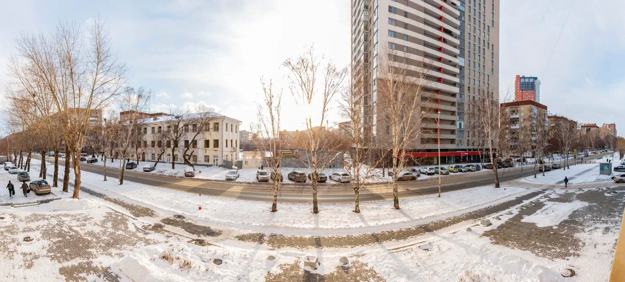 Снять квартиру-студию в Екатеринбурге у развязки Сибирского тракта посуточно 10