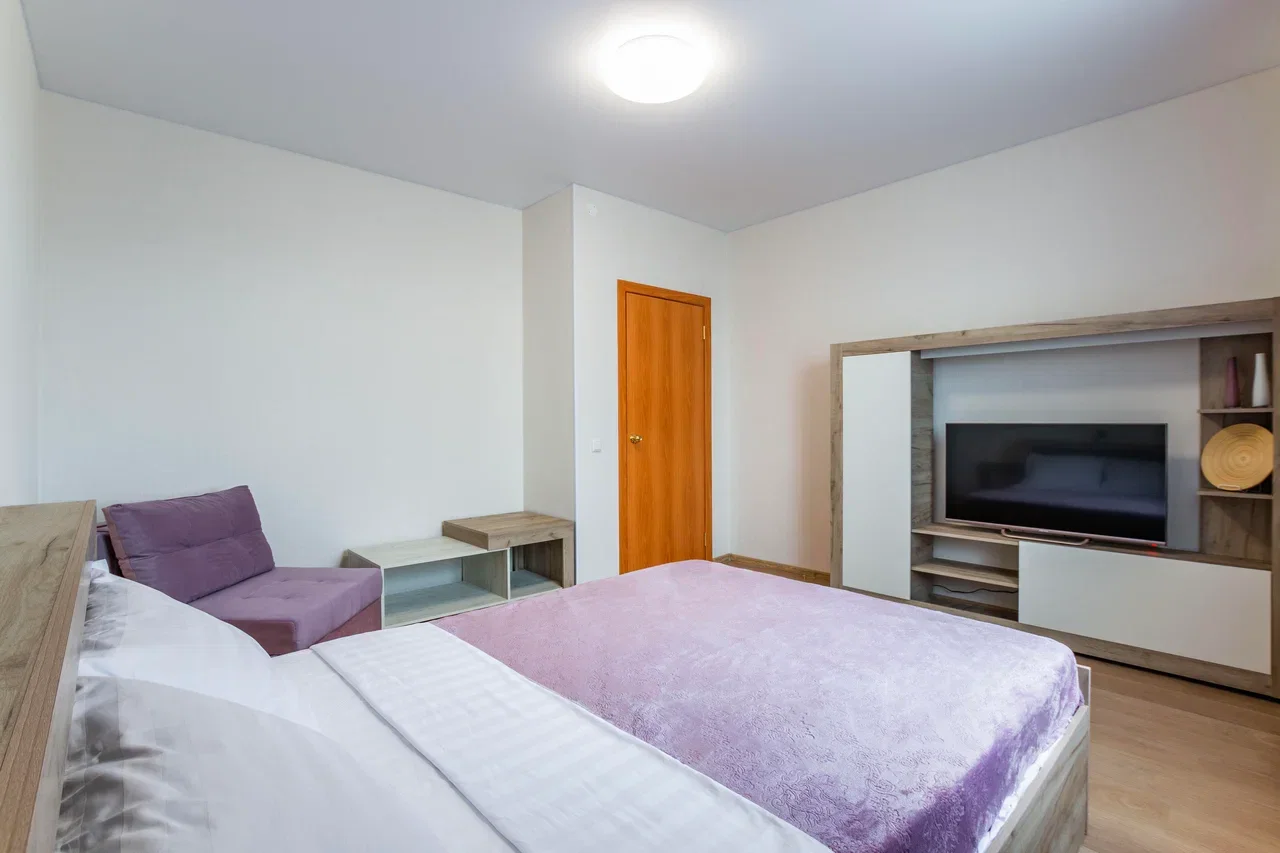 Снять 3-комнатную квартиру в Екатеринбурге у Южного Автовокзала посуточно 8