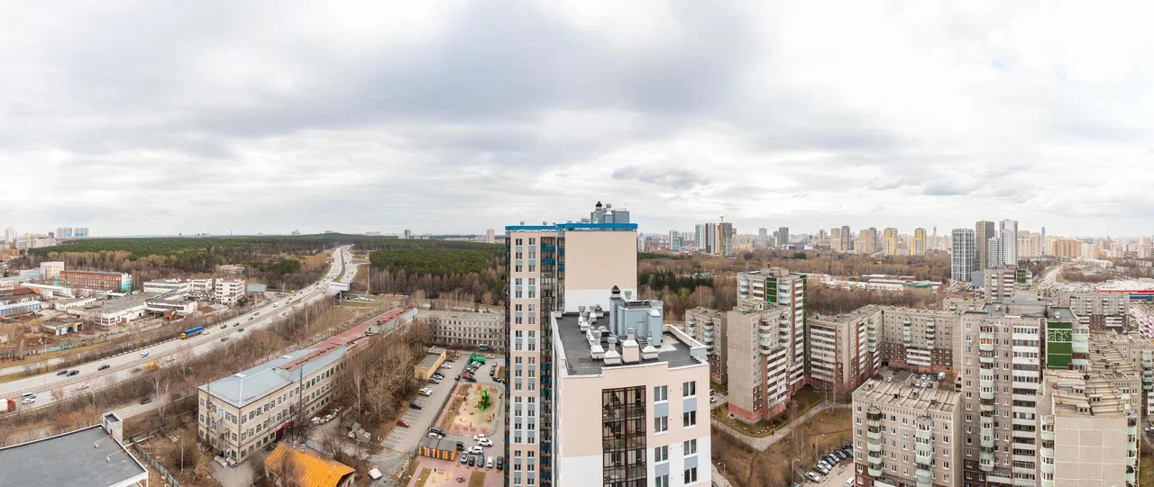 Снять 3-комнатную квартиру в Екатеринбурге у Южного Автовокзала посуточно 16