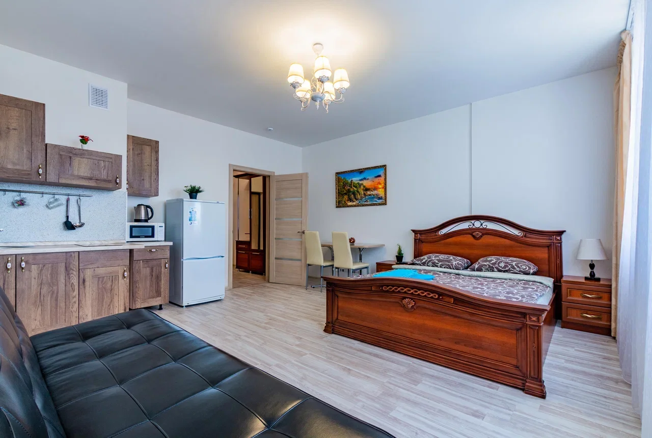 Снять квартиру-студию в Екатеринбурге у ТЦ Дирижабль посуточно 4