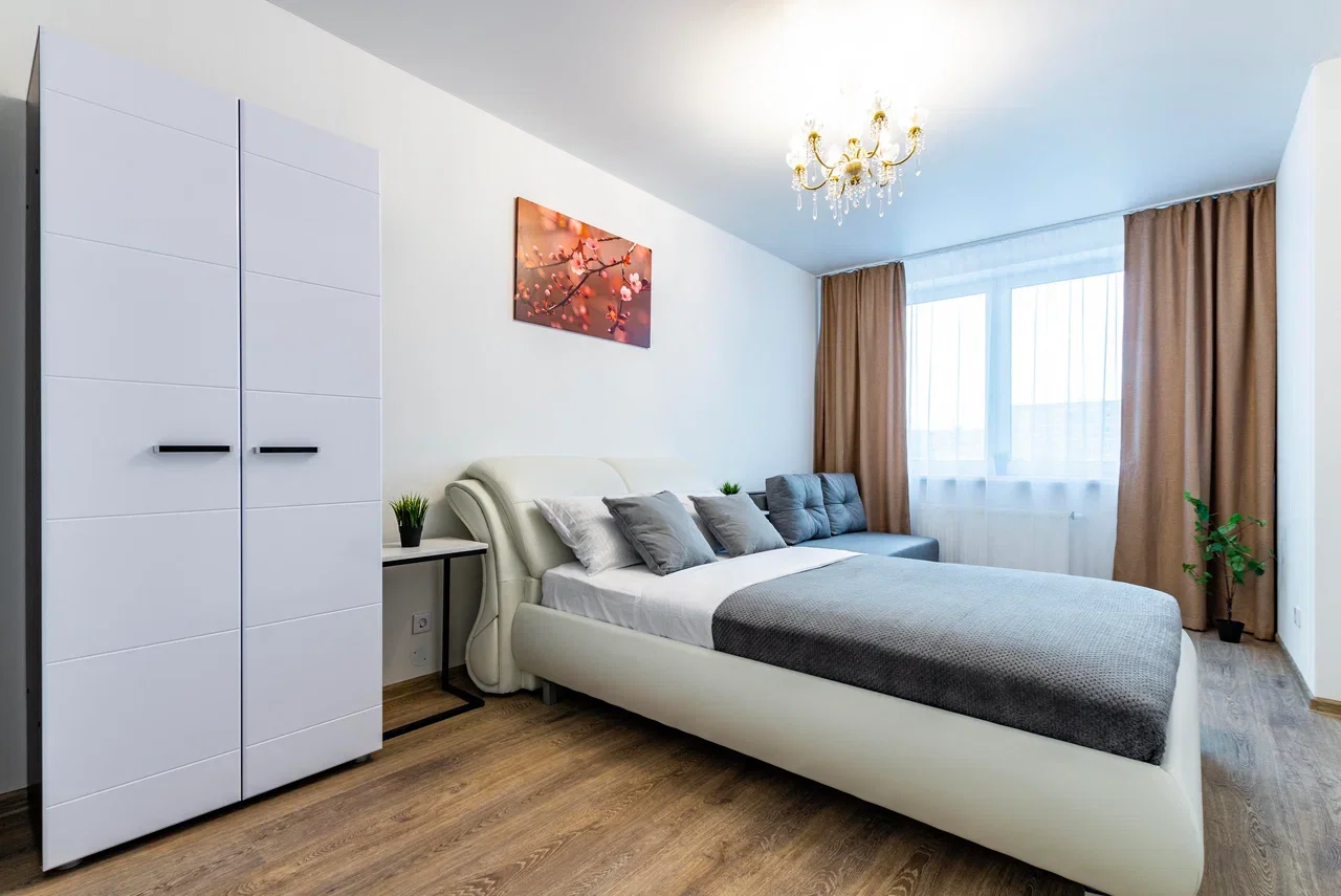 Снять 3-комнатную квартиру в Екатеринбурге у Центрального стадиона посуточно 3