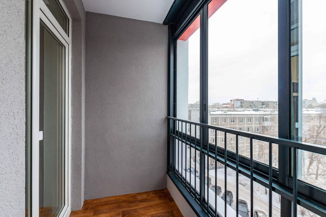 Снять 3-комнатную квартиру в Екатеринбурге у Центрального стадиона посуточно 10